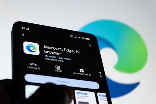 Tren Teknologi AI Terbaru yang Wajib Diketahui — Dari Generative AI Hingga Edge AI - Gambar 2 Tren Teknologi AI Terbaru yang Wajib Diketahui — Dari Generative AI Hingga Edge AI - Gambar 2